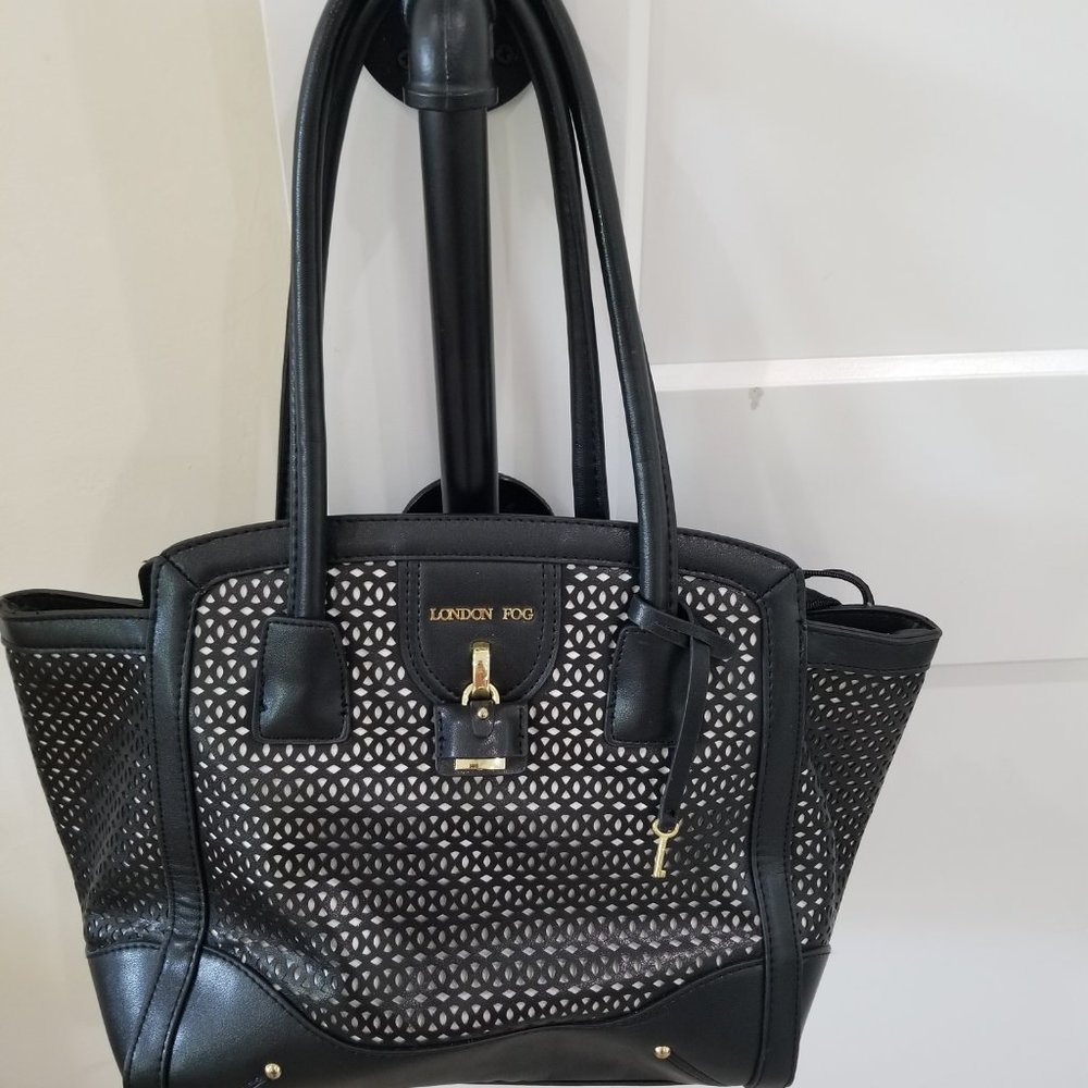 London Fog black and white mesh look purse